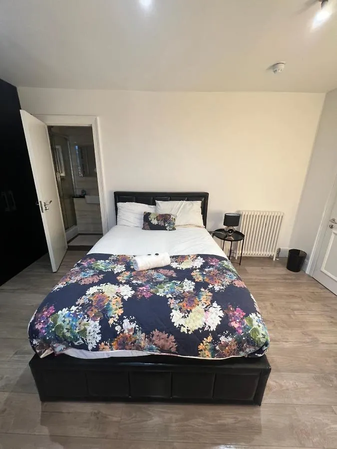 Luxury Double Room W/ Private Bathroom Edinburgh