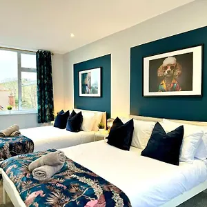 coastal-3br-apartment-prime-location.tophotelsbath.com/