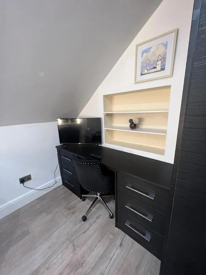 Homestay Luxury Double Room W/ Private Bathroom Edinburgh